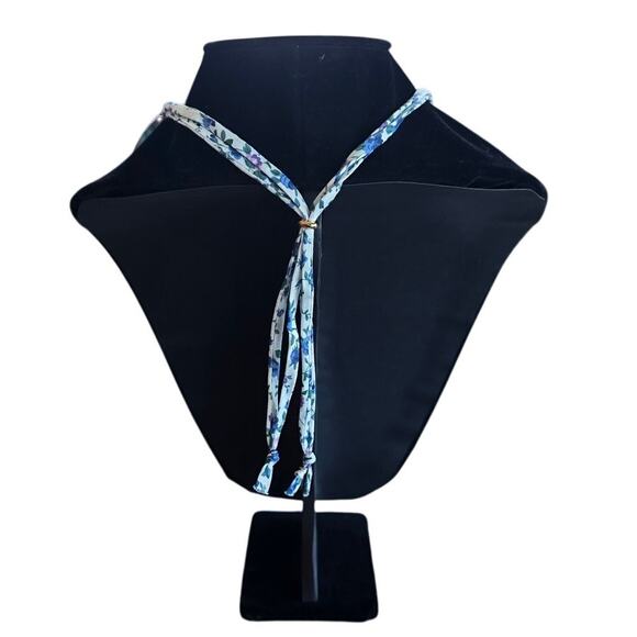 Free People Braided Cotton Necklace with Natural Shell Pendant NWT - Picture 6 of 7